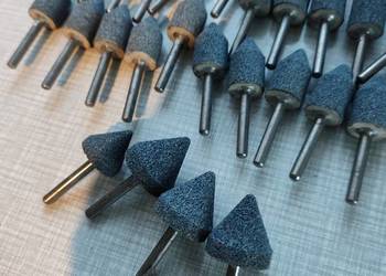 Kamienie .ściernice trzpieniowe różnych średnic i ksztaltow