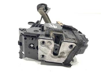 ZAMEK DRZWI PRAWY TYŁ RENAULT CLIO IV Hatchback 825002104R