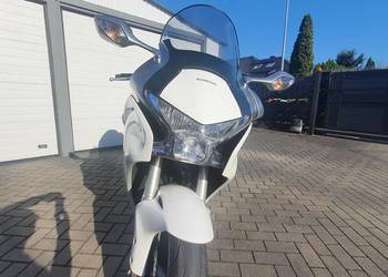 Motocykl honda vfr 1200f abs