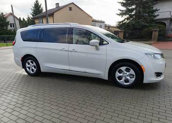 Chrysler Pacifica Touring L Plus