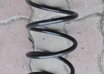 Sprężyna zawieszenia jetta 1.9tdi lewa strona orygianł Sprężyna zawieszenia jetta 1.9tdi lewa strona orygianł