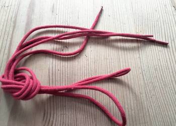 Sznurowadła okrągłe cienkie długość 75 cm kolor czerwony