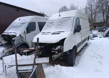 Sprinter max 906 crafter 2.5 TDI całe na części blacharskie i mechaniczne
