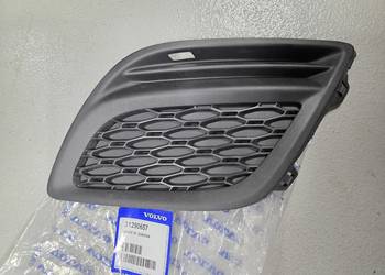 Kratka zaślepka lewa Volvo XC60 zderzaka przód 31290657