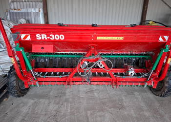Siewnik zbożowy agromasz sr300