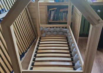 Łóżeczko Pioli Luletto 120x60 + materac + warkocze zabezpieczające