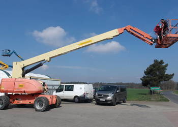 Podnośnik koszowy teleskopowy 28m JLG 860SJ 4x4