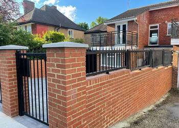 ogrodzenia balustrady bramy furtki usługi spawalnicze