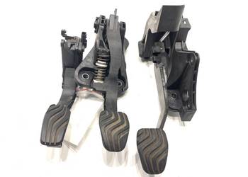 PEDAŁY MANUAL DACIA DUSTER 465032674R 1.5 116KM