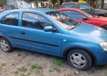 Opel corsa 1.2 benzyna maly przebieg.