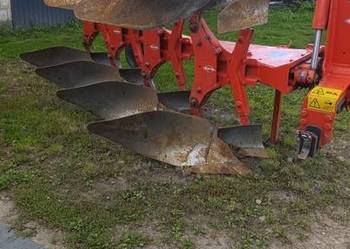 Pług obrotowy Kuhn Master 102 4 skibowy