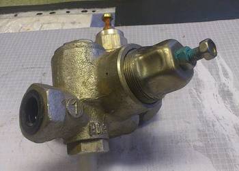 Regulator ciśnienia powietrza /113512010/ Ził;Kamaz;Ural;Maz