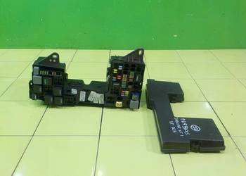 GRAND CHEROKEE WK 3.0 CRD AUT 05r SUV skrzynka bezpiecznikow AX23-14290-AGA