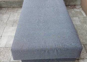 Tapczan jednoosobowy z pojemnikiem na pościel