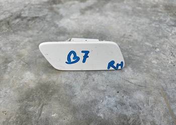 VW PASSAT B7 ZAŚLEPKA SPRYSKIWACZA PRAWA 3AA955110