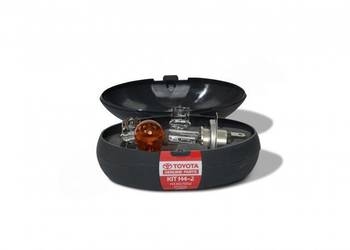 TOYOTA Zestaw zapasowych zarowek H16 PY21W P21/5W W21W W16W 90981-YZZQ3 OE