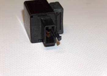 DENSO PRZERYWACZ KIERUNKOWSKAZÓW 12V (2 konektory) VZ 1600
