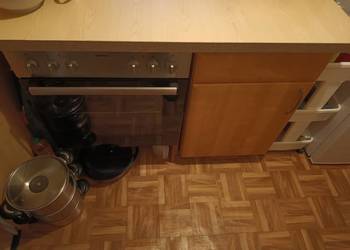 Kuchenka sprawna z szafka i plyta ceramiczna
