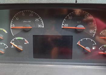 Licznik ZEGAR 20428691-P01 VOLVO VDO FH FM