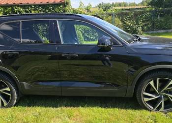 VOLVO  XC40 T5 R-DESIGN