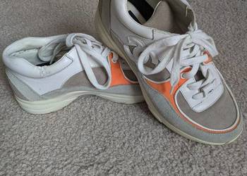 Buty damskie sportowe