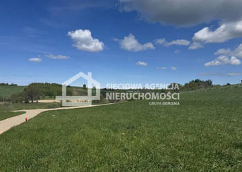 Grunt 1050m2 Ustarbowo