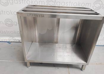 Stół zabudowany z 3 stron  3 półki do zabudowy 87x44