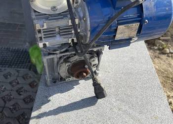 przekładnia , reduktor z silnikiem