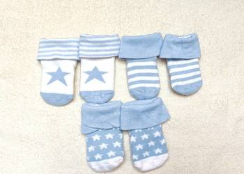 Skarpetki dla noworodka 3 pack 3 pary białe niebieskie frotte miękkie skarp