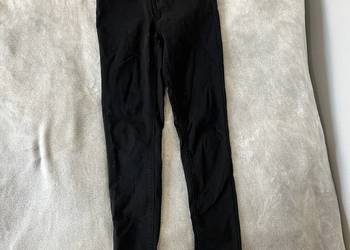 Rurki / jegginsy / skinny czarne Cropp z wysokim stanem