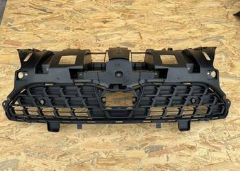 Grill atrapa chłodnicy yaris cross 53111-0DB20 53101-0DB30