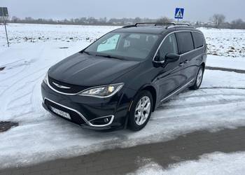 Chrysler Pacifica Turing L plus 3.6 v6 z 2017r