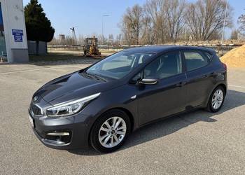 Kia Ceed 1.4 BENZYNA Klimatyzacja Nawigacja Kamera Cofania Pakiet Zimowy