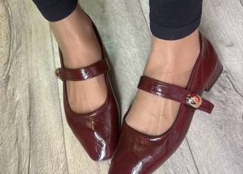 (40/41) Bordowe, niskie czółenka wieczorowe z zapięciem, Nowe