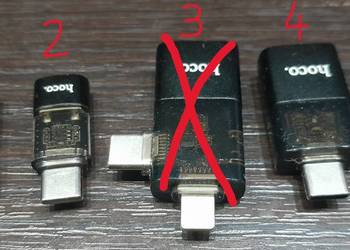 Małe adaptery Hoco (Lightning USB-A USB-C)