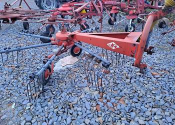 Zgrabiarka karuzelowa grabarka kuhn stan bardzo dobry Zgrabiarka karuzelowa grabarka kuhn stan bardzo dobry