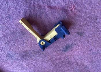 Rączka otwierania maski Clio V Rączka otwierania maski Clio V