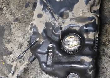 DACIA DUSTER I 1,5dci bak zbiornik paliwa