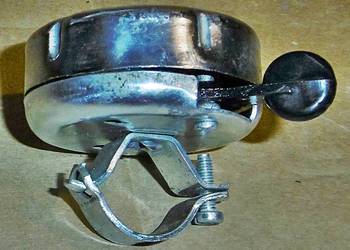 Dzwonek do zabytkowego roweru