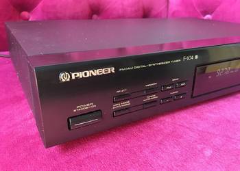 Tuner Pioneer F-104
