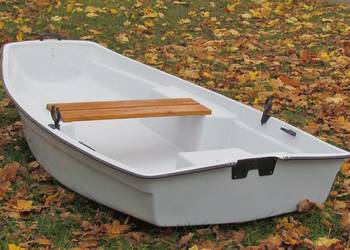 Wędkarz łódka wędkarska łódź do wędkowania i rekreacji.