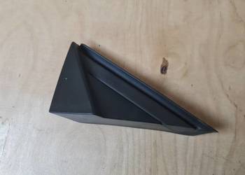 Plastik trim trojkat zaslepka blotnika VW T-Cross 2GM853273A