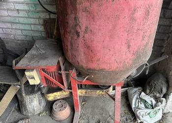 Mieszadło paszy dla świń