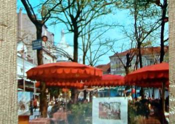 PLACE DU TERTRE - SERCE ORAZ CENTRUM MONTMARTRU W PARYŻU