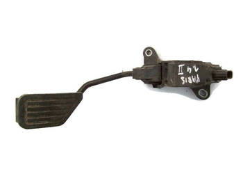 Yaris II 1.4 Pedal gazu