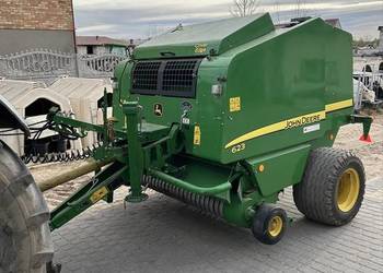Prasa John deere 623