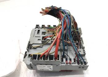 SKRZYNKA BEZPIECZNIKÓW FIAT GRANDE PUNTO 51827977 Hatchback 1.3 75KM