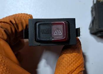 Włącznik świateł awaryjnych 161953235A VW Golf I Jetta Passat B2 T3