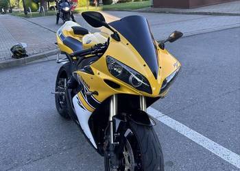 Yamaha R1 rn12 yzf 1000