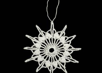 Zawieszka szydełkowa na choinkę gwiazdka 9cm (Z239)